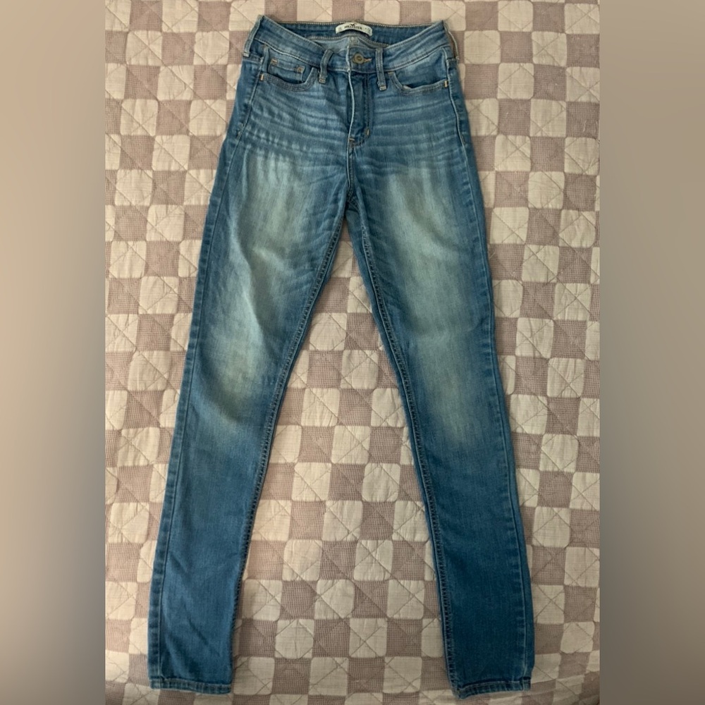 Hollister ladies jeans